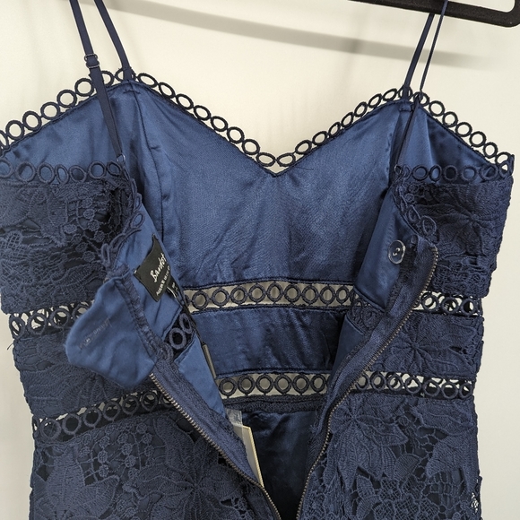 Bardot | NWT Koko Floral Lace Navy Blue Sleeveless Midi Dress - Picture 6 of 10